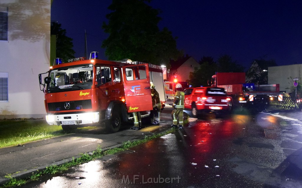 Grossfeuer Einfamilienhaus Siegburg Muehlengrabenstr P0673.JPG - Miklos Laubert